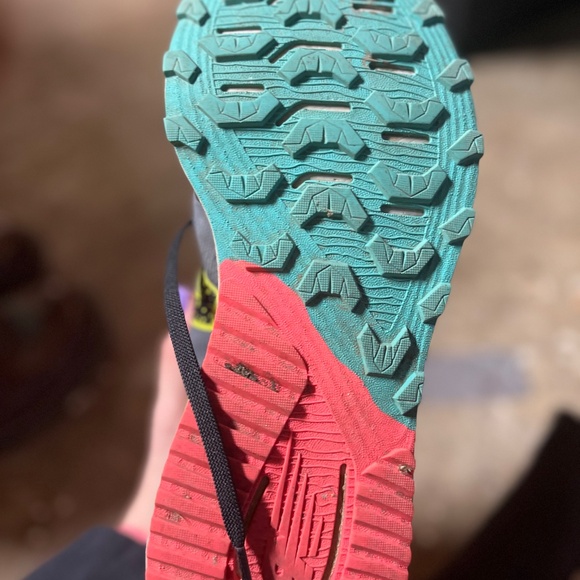 New balance shoes - Picture 4 of 6